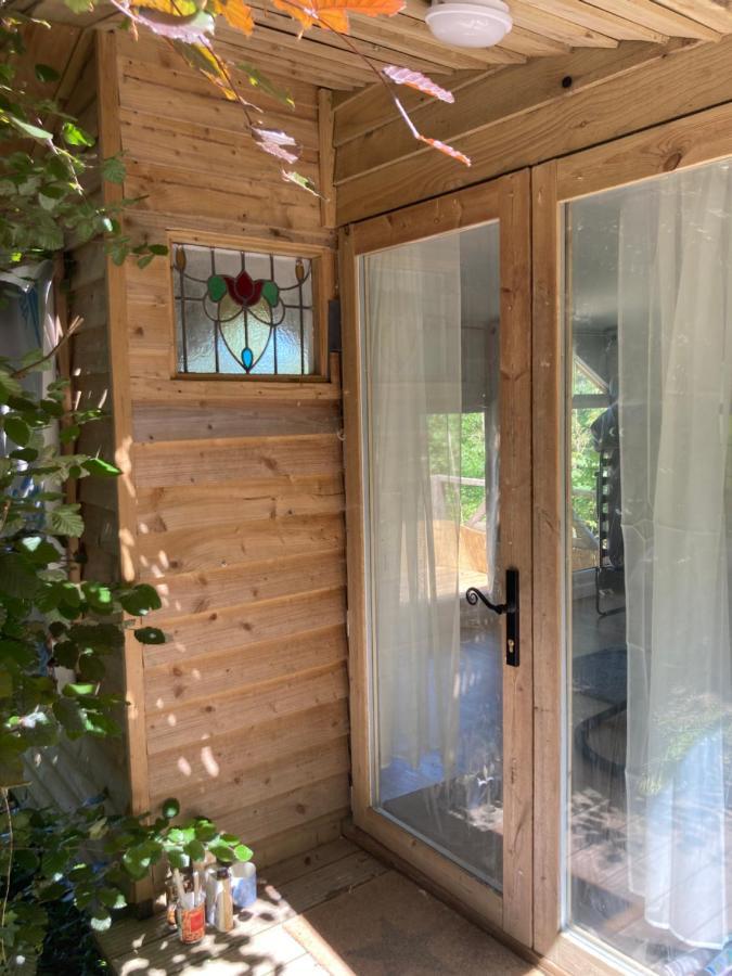Honey Bee Cabin Llandysul Luaran gambar